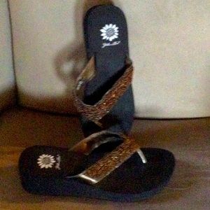 Yellowbox bronze sandals